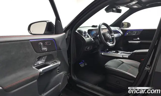 Mercedes-Benz GLB-Class 2025 2.0 автомат (гидро), миниатюра 12