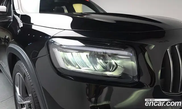 Mercedes-Benz GLB-Class 2025 2.0 автомат (гидро), миниатюра 7