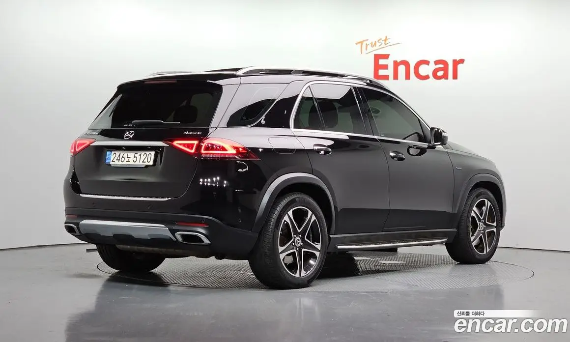 Mercedes-Benz GLE-Class 2021 2.0 автомат (гидро), фото 2 Mercedes-Benz GLE-Class 2021 2.0 автомат (гидро), фото 2