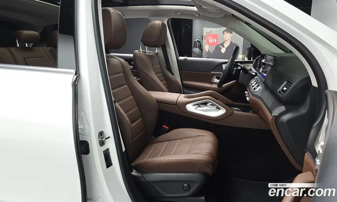 Mercedes-Benz GLE-Class 2025 3.0 автомат (гидро), фото 16 Mercedes-Benz GLE-Class 2025 3.0 автомат (гидро), фото 16