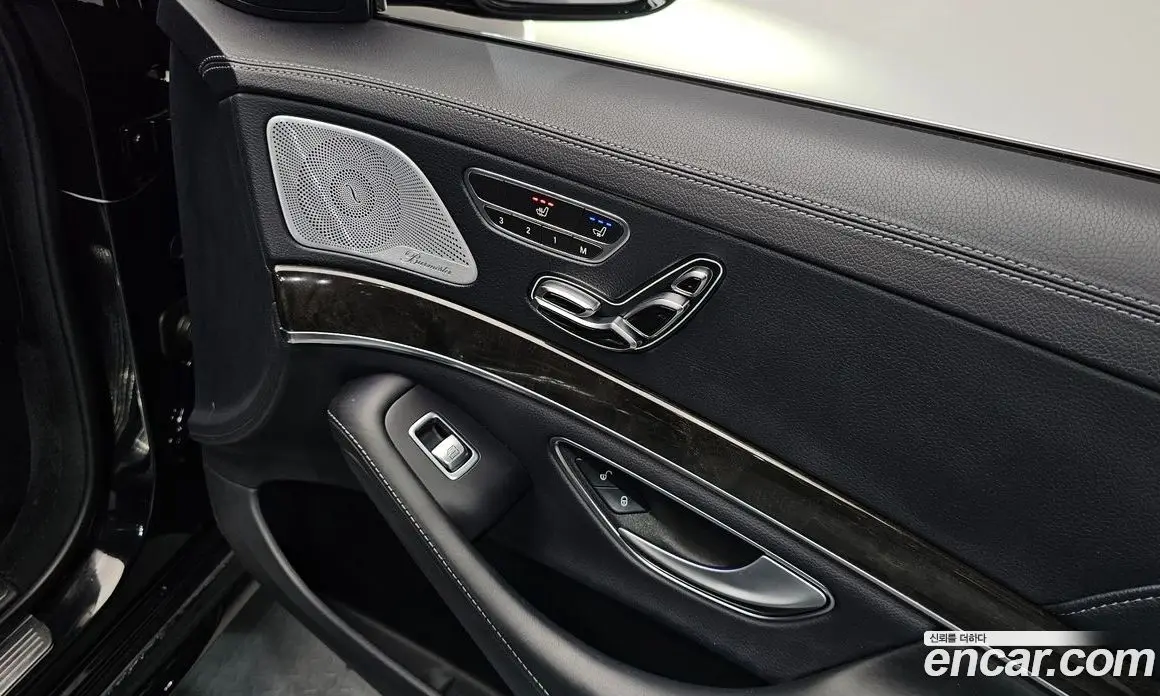 Mercedes-Benz S-Class 2017 4.7 автомат (гидро), фото 34 Mercedes-Benz S-Class 2017 4.7 автомат (гидро), фото 34