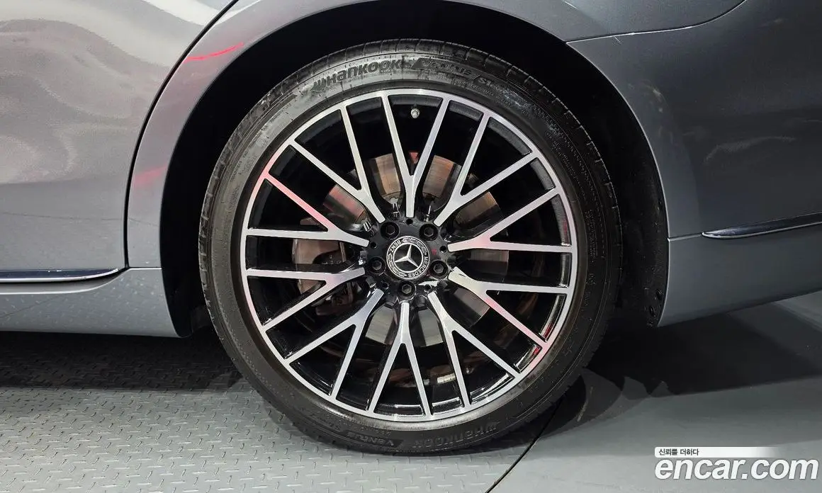 Mercedes-Benz S-Class 2022 4.0 автомат (гидро), фото 6