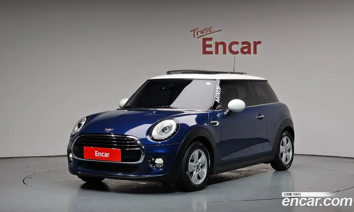 Mini Cooper 2015 1.5 автомат (гидро), фото 1 Mini Cooper 2015 1.5 автомат (гидро), фото 1