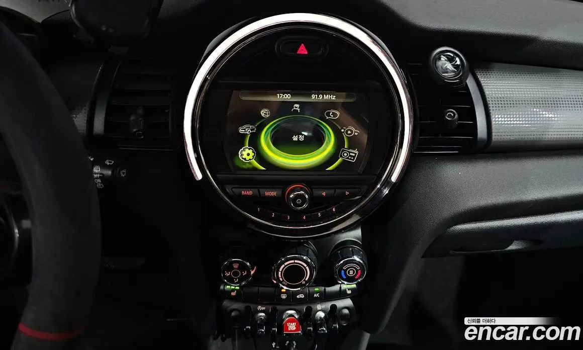 Mini Cooper 2015 1.5 автомат (гидро), фото 14 Mini Cooper 2015 1.5 автомат (гидро), фото 14