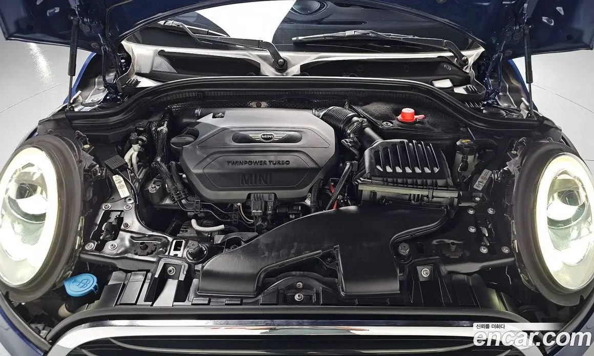 Mini Cooper 2015 1.5 автомат (гидро), фото 6 Mini Cooper 2015 1.5 автомат (гидро), фото 6