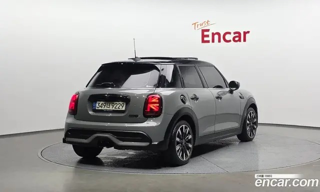 Mini Cooper 2021 2.0 автомат (гидро), миниатюра 2