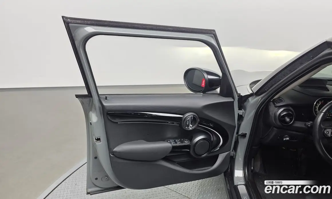 Mini Cooper 2021 2.0 автомат (гидро), фото 14