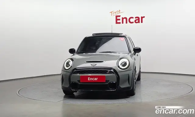 Mini Cooper 2021 2.0 автомат (гидро), миниатюра 3