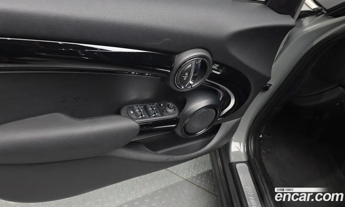 Mini Cooper 2021 2.0 автомат (гидро), фото 31