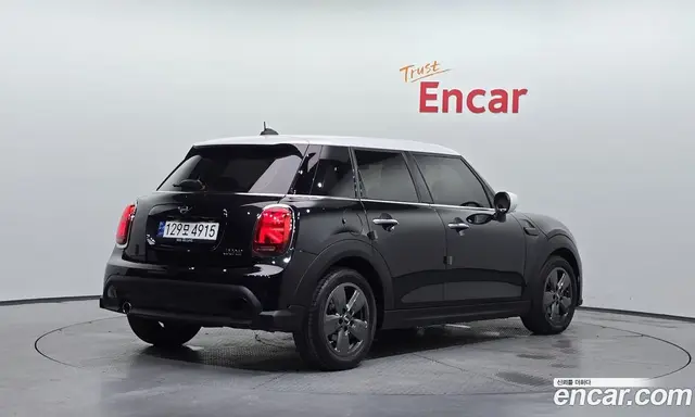 Mini Cooper 2023 1.5 автомат (гидро), миниатюра 2