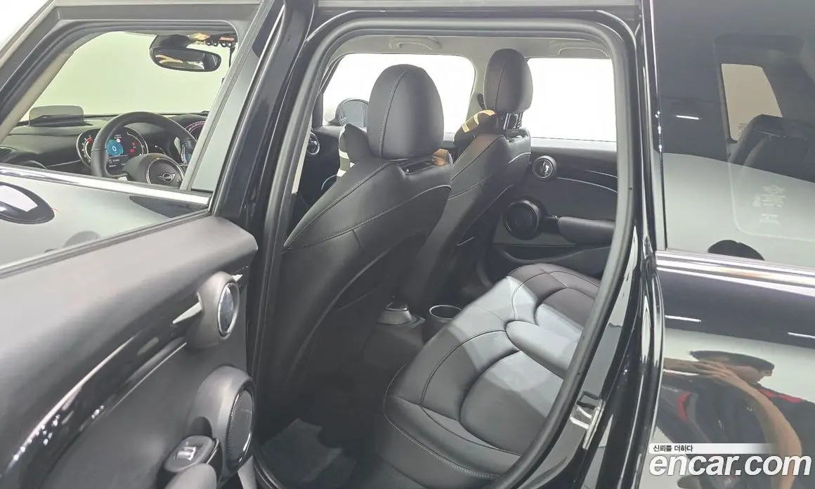Mini Cooper 2023 1.5 автомат (гидро), фото 18