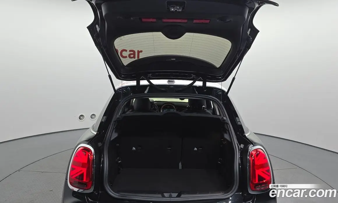 Mini Cooper 2023 1.5 автомат (гидро), фото 23