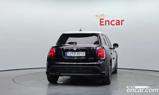 Mini Cooper 2023 1.5 автомат (гидро), миниатюра 4