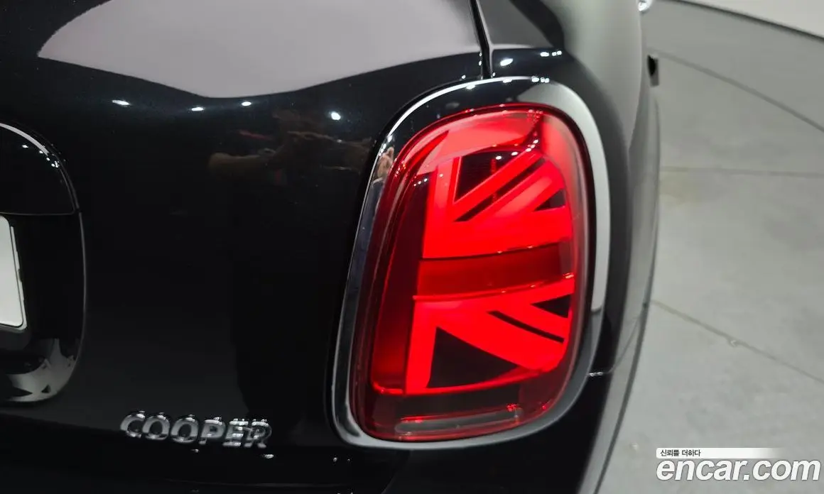 Mini Cooper 2023 1.5 автомат (гидро), фото 9