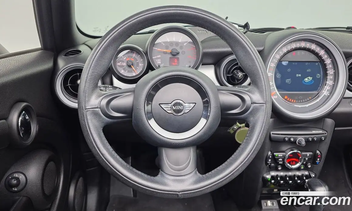 Mini Cooper Convertible 2015 1.6 автомат (гидро), фото 13 Mini Cooper Convertible 2015 1.6 автомат (гидро), фото 13