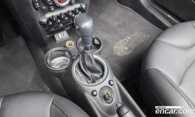 Mini Cooper Convertible 2015 1.6 автомат (гидро), миниатюра 9 Mini Cooper Convertible 2015 1.6 автомат (гидро), миниатюра 9