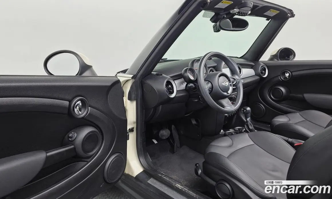 Mini Cooper Convertible 2015 1.6 автомат (гидро), фото 10 Mini Cooper Convertible 2015 1.6 автомат (гидро), фото 10