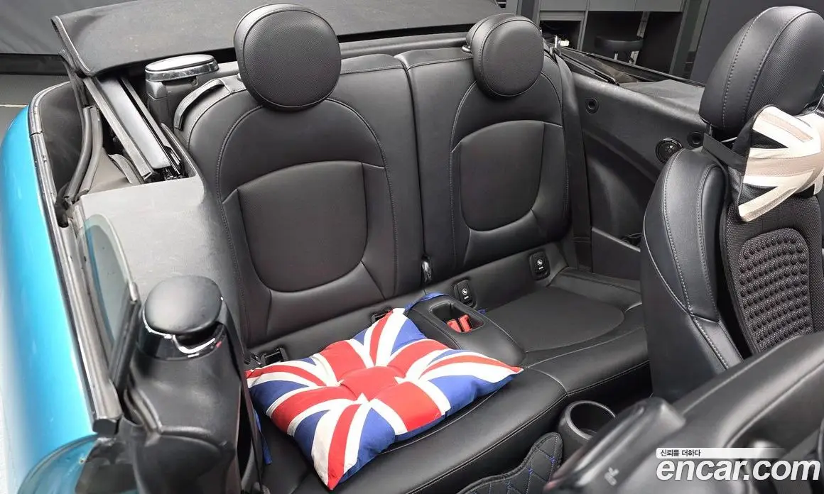 Mini Cooper Convertible 2018 1.5 автомат (гидро), фото 12 Mini Cooper Convertible 2018 1.5 автомат (гидро), фото 12