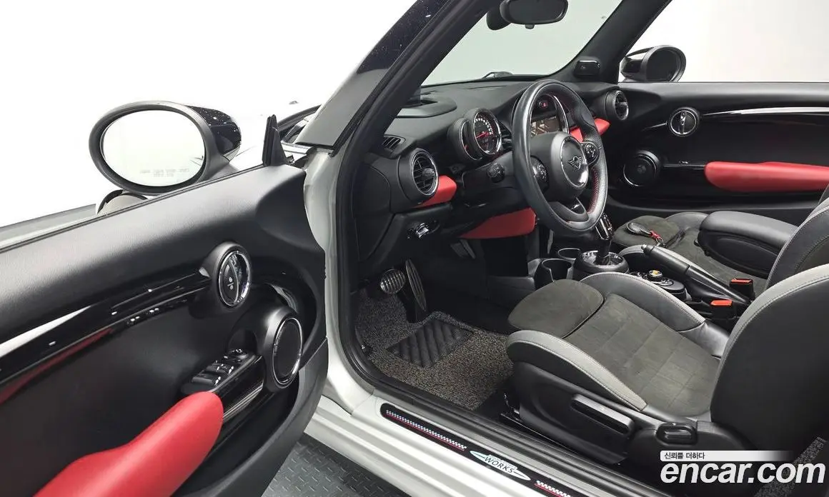 Mini Cooper Convertible 2020 2.0 автомат (гидро), фото 13 Mini Cooper Convertible 2020 2.0 автомат (гидро), фото 13