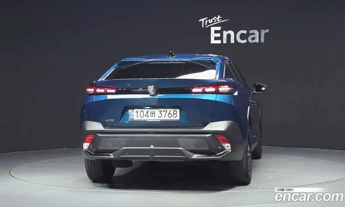 Peugeot 408 2023 1.2 автомат (гидро), фото 4 Peugeot 408 2023 1.2 автомат (гидро), фото 4
