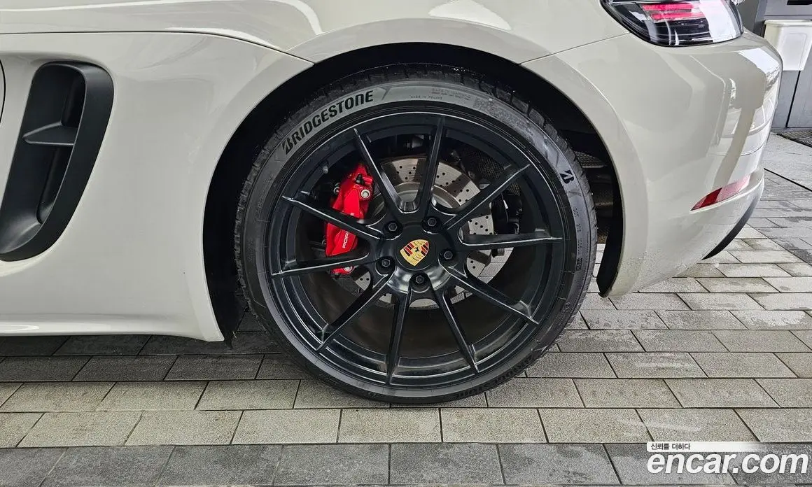 Porsche 718 2023 4.0 автомат (гидро), фото 7 Porsche 718 2023 4.0 автомат (гидро), фото 7