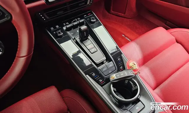 Porsche 911 2022 3.0 автомат (гидро), миниатюра 9