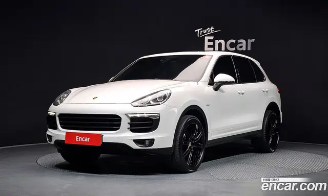 Porsche Cayenne 2016 3.0 автомат (гидро), миниатюра 1