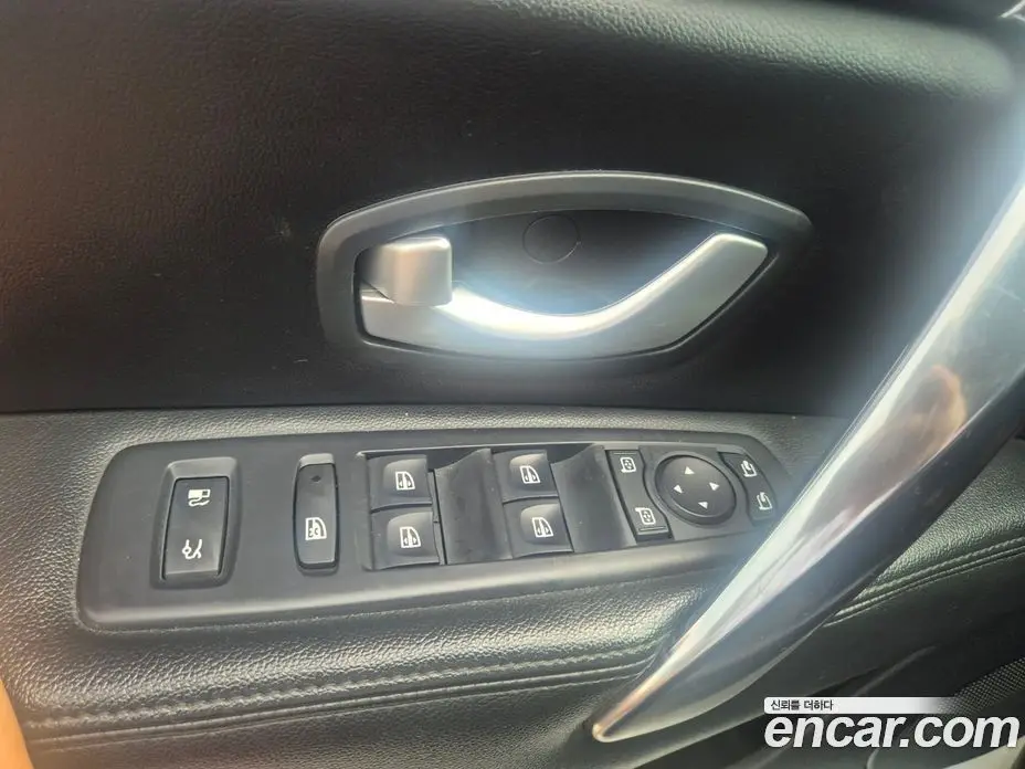 Renault (Samsung) SM7 2015 2.0 автомат (гидро), фото 17 Renault (Samsung) SM7 2015 2.0 автомат (гидро), фото 17