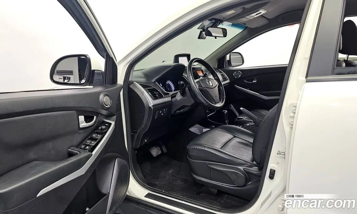 SsangYong Korando 2015 2.2 автомат (гидро), фото 13 SsangYong Korando 2015 2.2 автомат (гидро), фото 13
