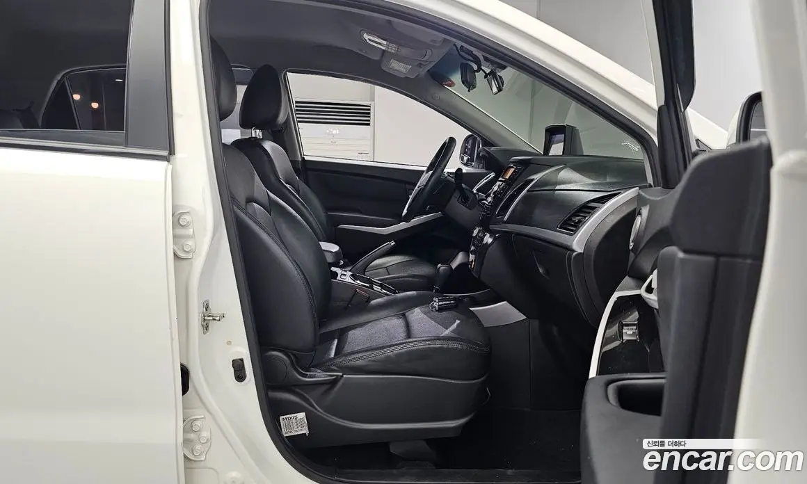 SsangYong Korando 2015 2.2 автомат (гидро), фото 16 SsangYong Korando 2015 2.2 автомат (гидро), фото 16