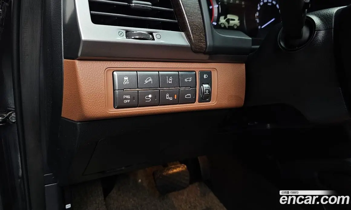SsangYong Rexton 2019 2.2 автомат (гидро), фото 21 SsangYong Rexton 2019 2.2 автомат (гидро), фото 21