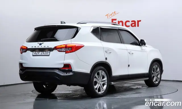 SsangYong Rexton 2019 2.2 автомат (гидро), миниатюра 2 SsangYong Rexton 2019 2.2 автомат (гидро), миниатюра 2