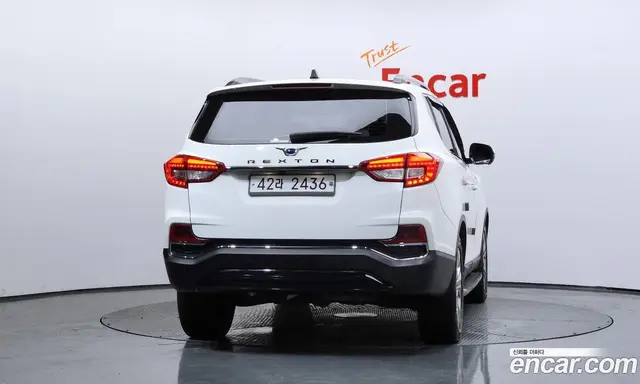 SsangYong Rexton 2019 2.2 автомат (гидро), миниатюра 4 SsangYong Rexton 2019 2.2 автомат (гидро), миниатюра 4