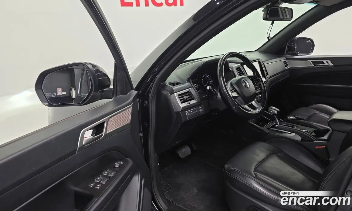 SsangYong Rexton 2019 2.2 автомат (гидро), фото 17 SsangYong Rexton 2019 2.2 автомат (гидро), фото 17