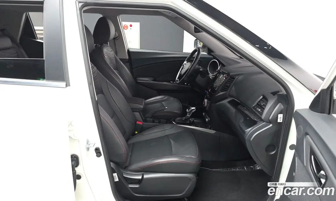 SsangYong TIBOLI 2018 1.6 автомат (гидро), фото 17 SsangYong TIBOLI 2018 1.6 автомат (гидро), фото 17