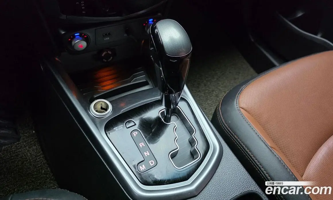 SsangYong TIBOLI 2018 1.6 автомат (гидро), фото 12 SsangYong TIBOLI 2018 1.6 автомат (гидро), фото 12