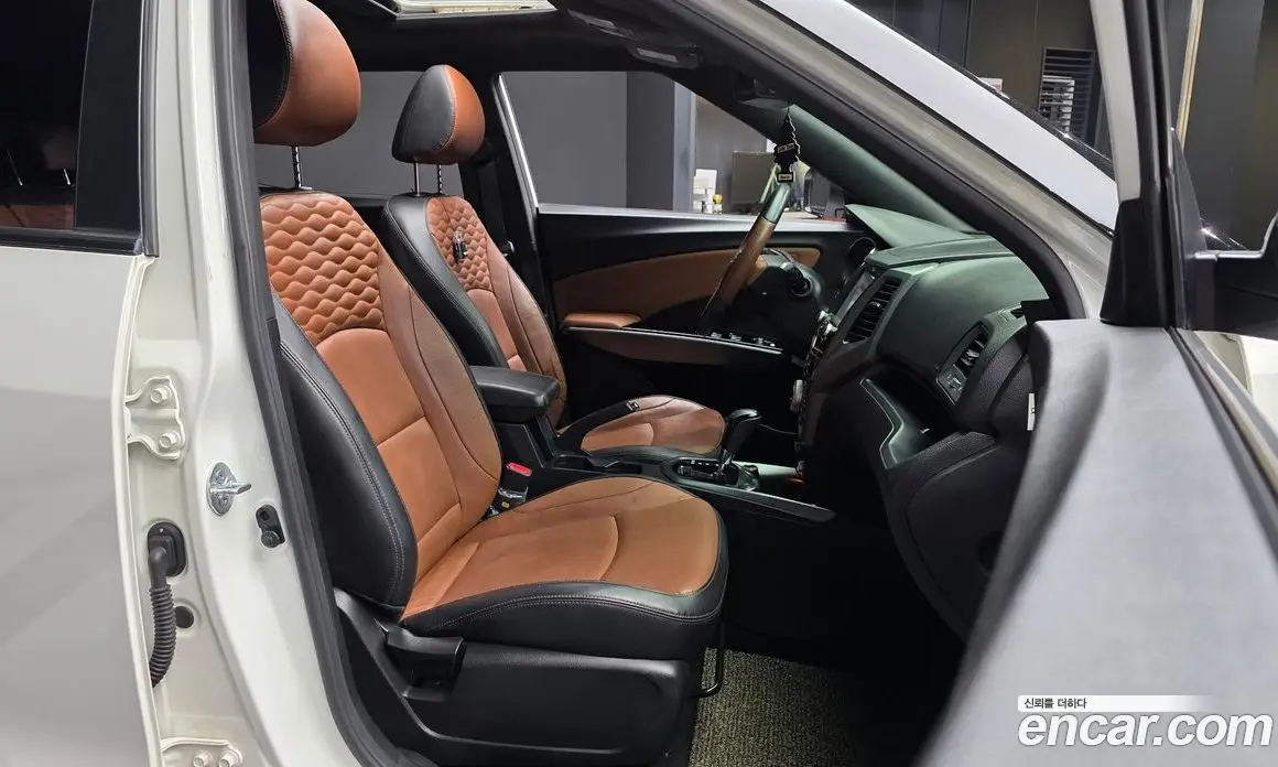 SsangYong TIBOLI 2018 1.6 автомат (гидро), фото 17 SsangYong TIBOLI 2018 1.6 автомат (гидро), фото 17