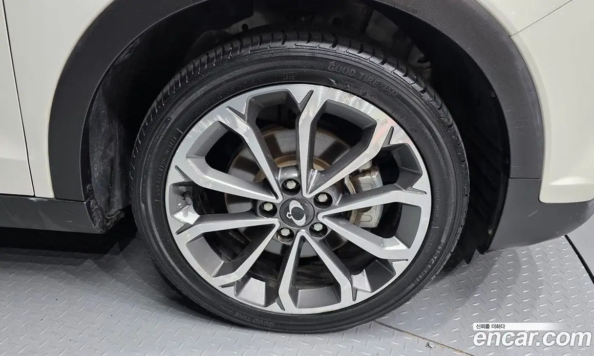 SsangYong TIBOLI 2018 1.6 автомат (гидро), фото 7 SsangYong TIBOLI 2018 1.6 автомат (гидро), фото 7