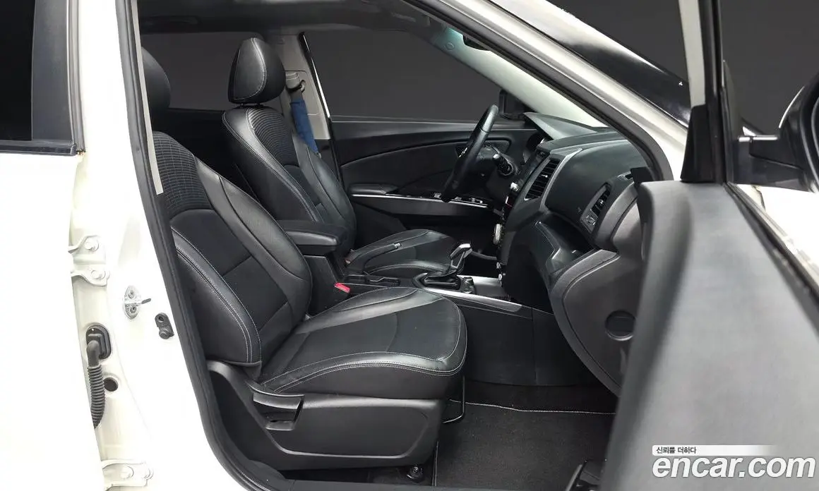 SsangYong TIBOLI 2018 1.6 автомат (гидро), фото 11 SsangYong TIBOLI 2018 1.6 автомат (гидро), фото 11