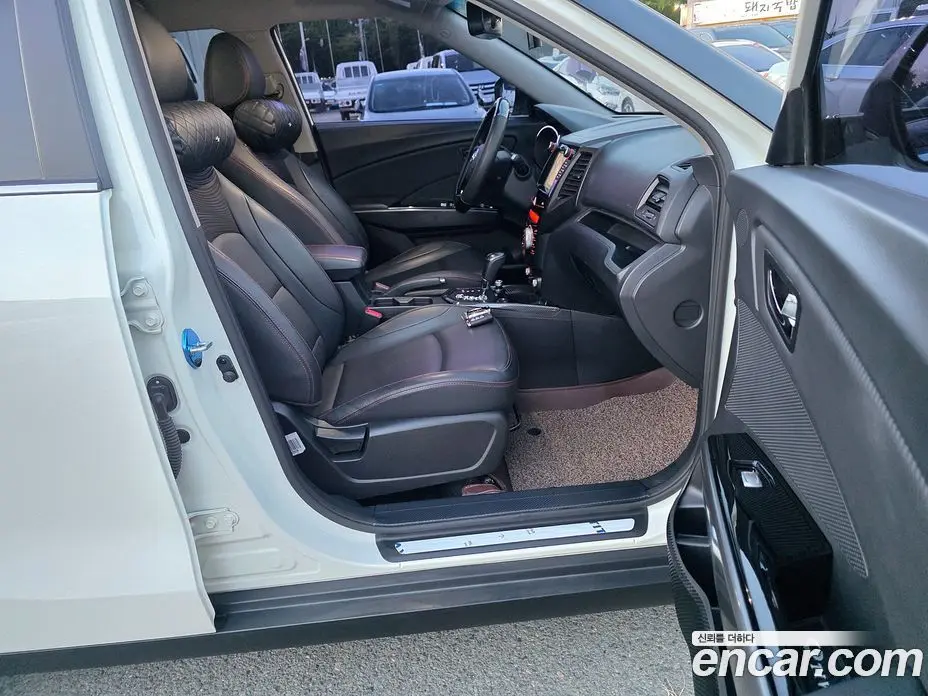 SsangYong TIBOLI 2018 1.6 автомат (гидро), фото 15 SsangYong TIBOLI 2018 1.6 автомат (гидро), фото 15