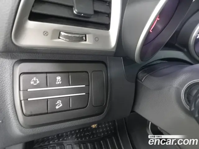 SsangYong TIBOLI 2019 1.6 автомат (гидро), миниатюра 11