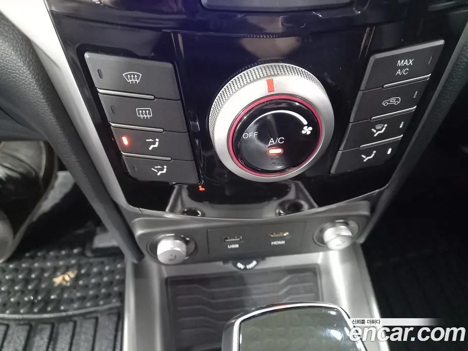 SsangYong TIBOLI 2019 1.6 автомат (гидро), фото 17