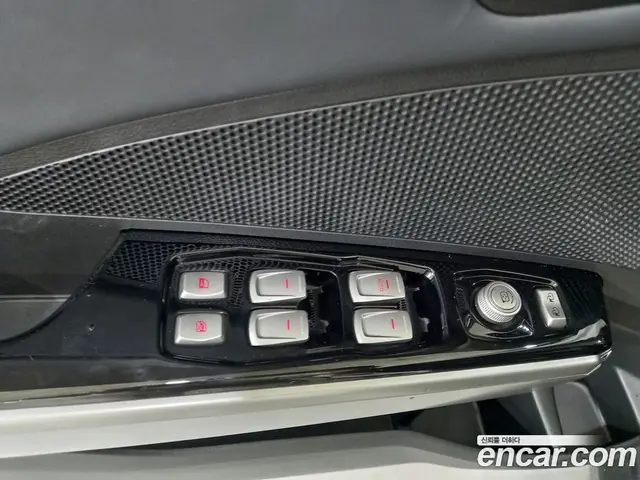 SsangYong TIBOLI 2019 1.6 автомат (гидро), миниатюра 10