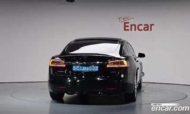 Tesla Model S 2019 0.3 автомат (гидро), миниатюра 4 Tesla Model S 2019 0.3 автомат (гидро), миниатюра 4