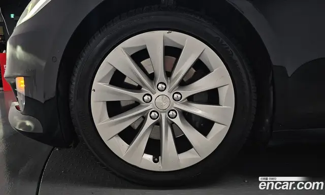 Tesla Model S 2019 0.3 автомат (гидро), миниатюра 5 Tesla Model S 2019 0.3 автомат (гидро), миниатюра 5