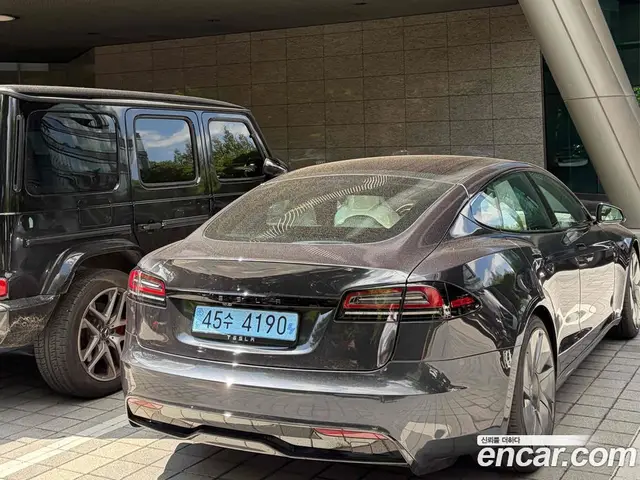Tesla Model S 2026 автомат (гидро), миниатюра 2 Tesla Model S 2026 автомат (гидро), миниатюра 2