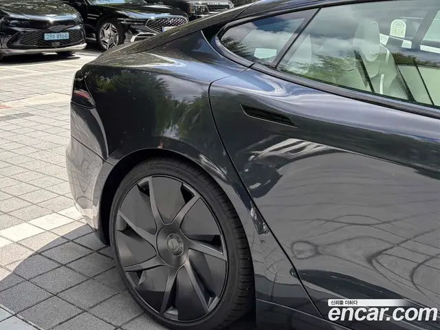 Tesla Model S 2026 автомат (гидро), миниатюра 5 Tesla Model S 2026 автомат (гидро), миниатюра 5