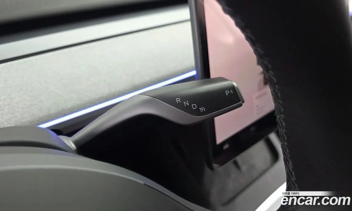 Tesla Model Y 2023 0.2 автомат (гидро), фото 9