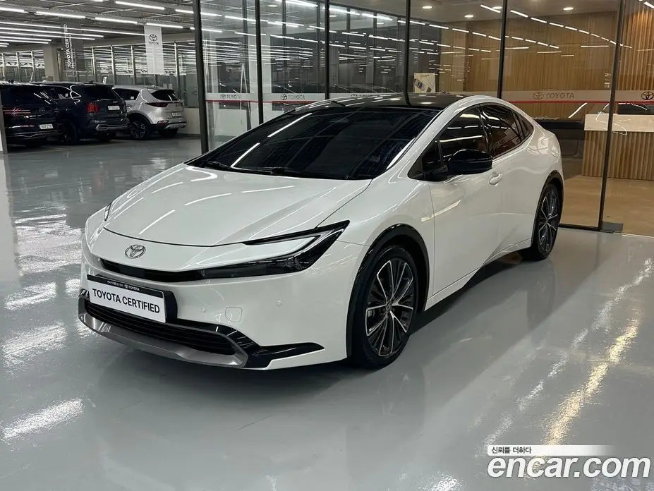 Toyota Prius 2025 2.0 автомат (вариатор), фото 1 Toyota Prius 2025 2.0 автомат (вариатор), фото 1