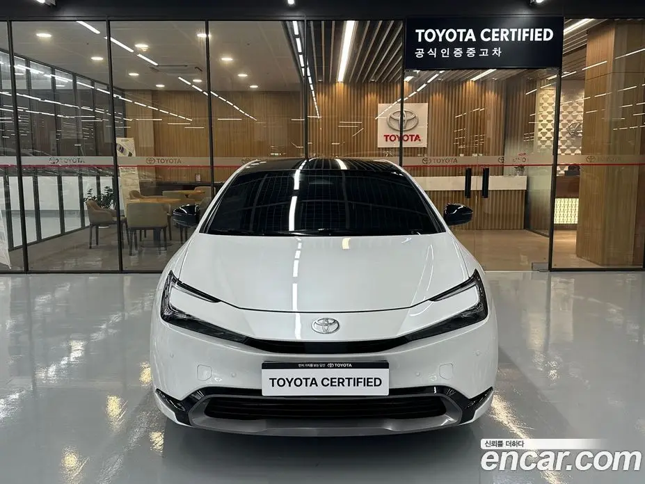 Toyota Prius 2025 2.0 автомат (вариатор), фото 3 Toyota Prius 2025 2.0 автомат (вариатор), фото 3